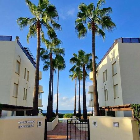 Beachfront Neptuno I, Complex,Views,Pool,Garden, Elviria Marbella Exterior foto