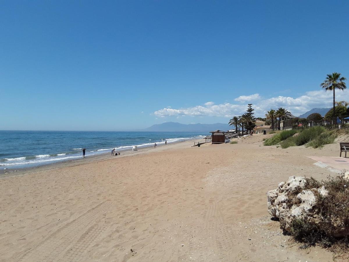 Beachfront Neptuno I, Complex,Views,Pool,Garden, Elviria Marbella Exterior foto