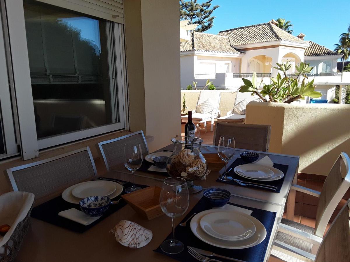 Beachfront Neptuno I, Complex,Views,Pool,Garden, Elviria Marbella Exterior foto