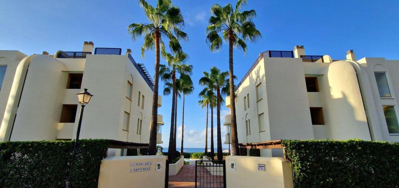 Beachfront Neptuno I, Complex,Views,Pool,Garden, Elviria Marbella Exterior foto