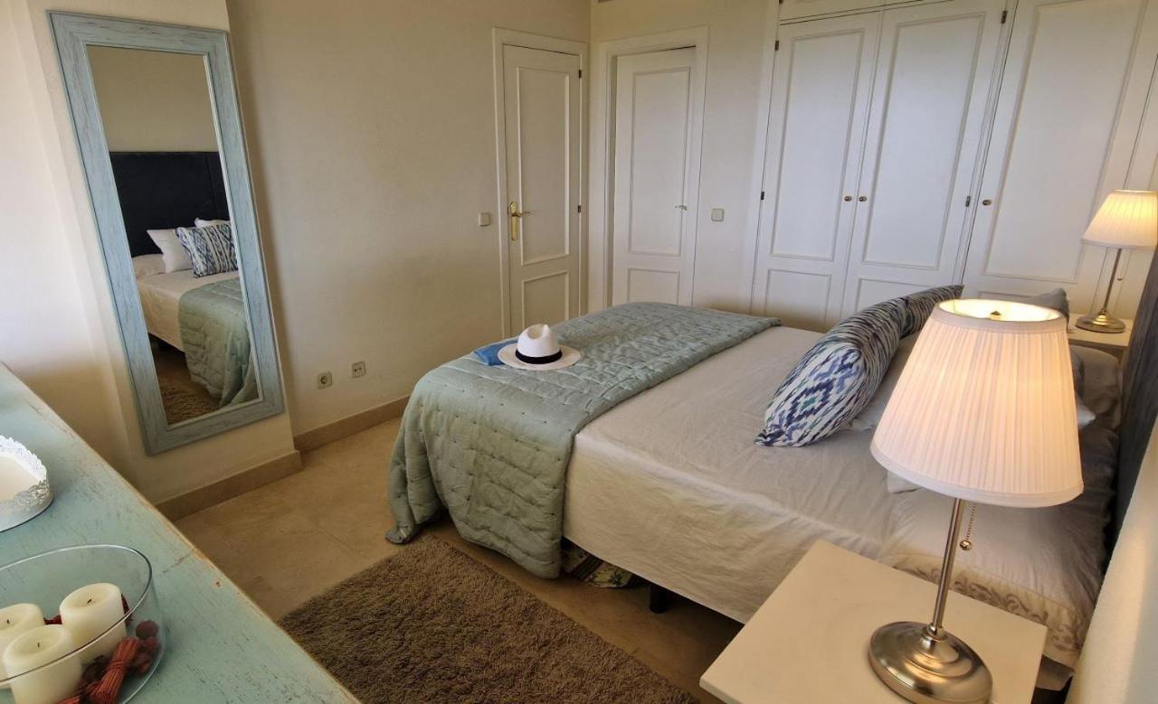 Beachfront Neptuno I, Complex,Views,Pool,Garden, Elviria Marbella Exterior foto