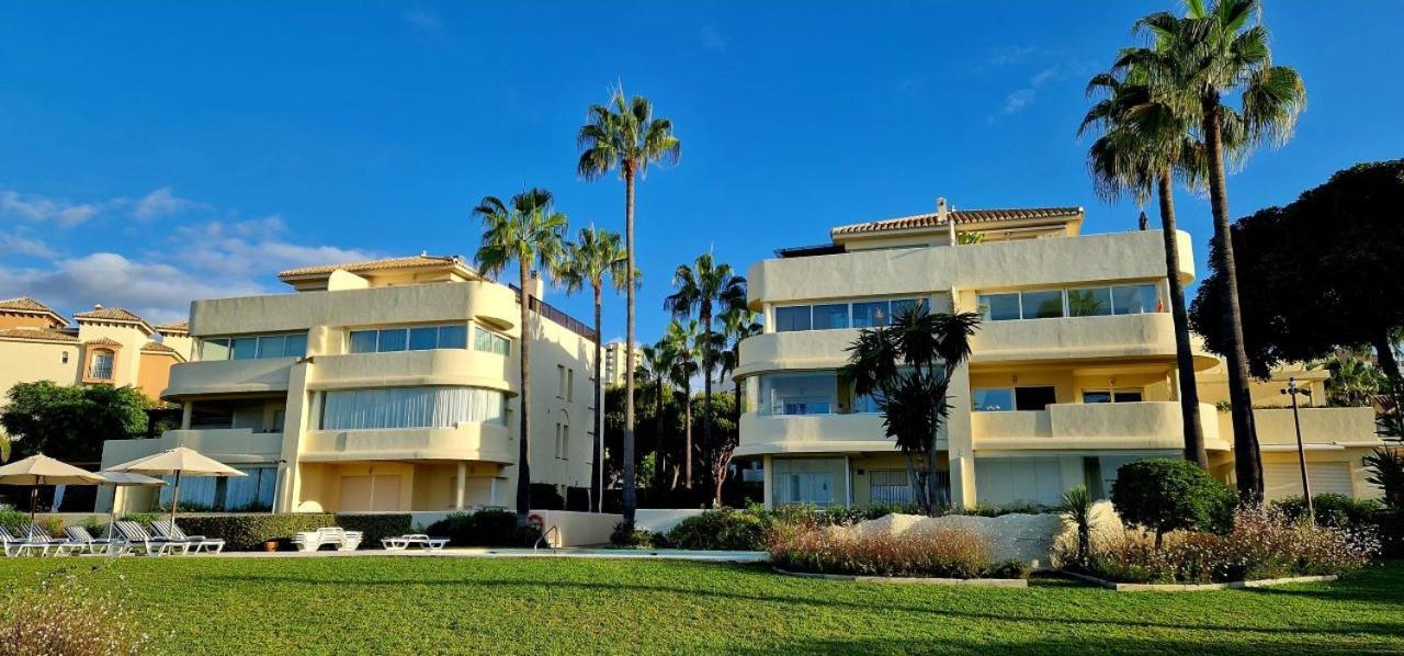 Beachfront Neptuno I, Complex,Views,Pool,Garden, Elviria Marbella Exterior foto